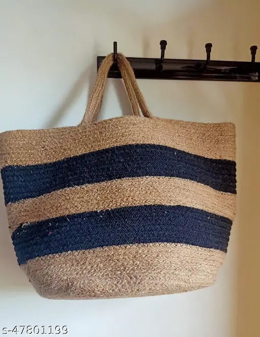 Elegant Fashionable Women Jute Bags